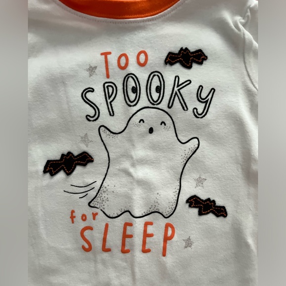 Carter’s Halloween Pajamas and socks, size 24 months - Picture 3 of 5